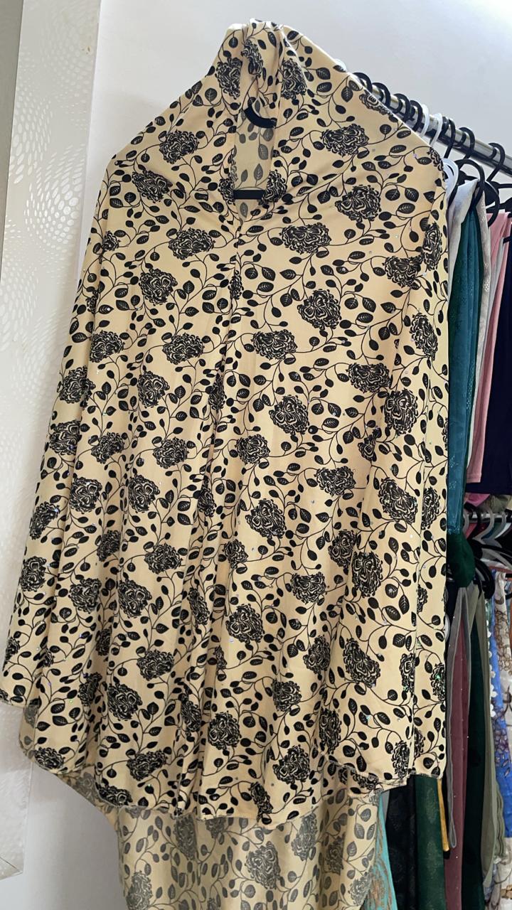 Elegant Floral Printed Salah Dress without sleeves 🌸