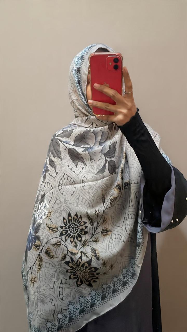 Elegant Floral Grace 🌸✨